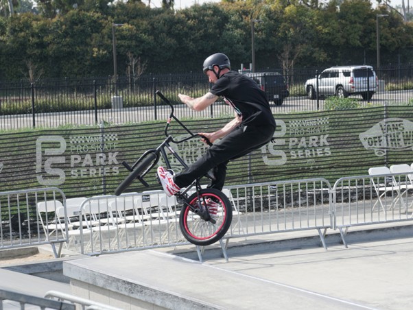 vans skatepark bmx